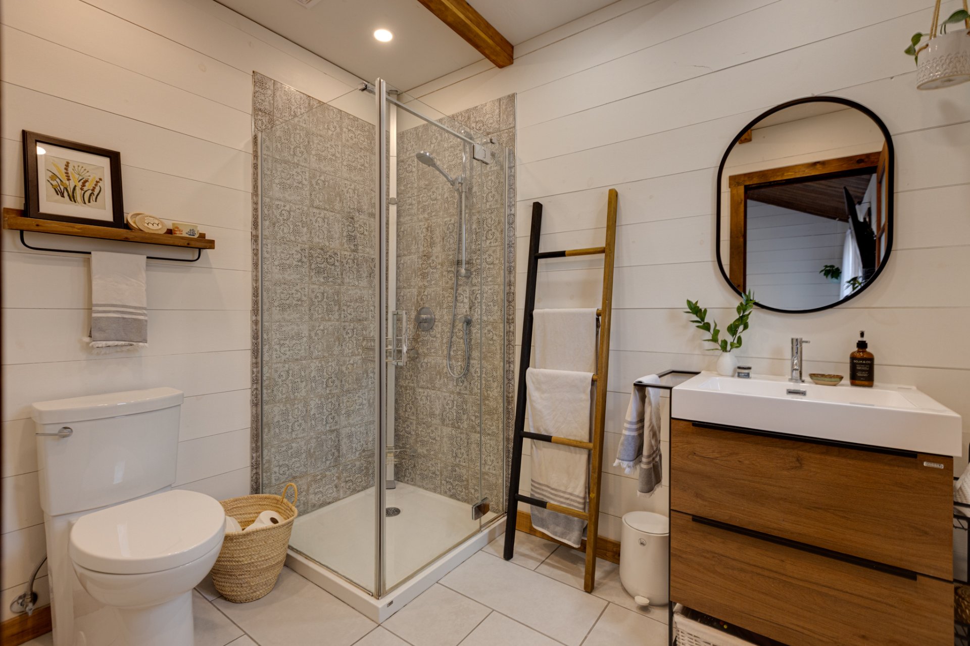 Salle de bains attenante à la CCP