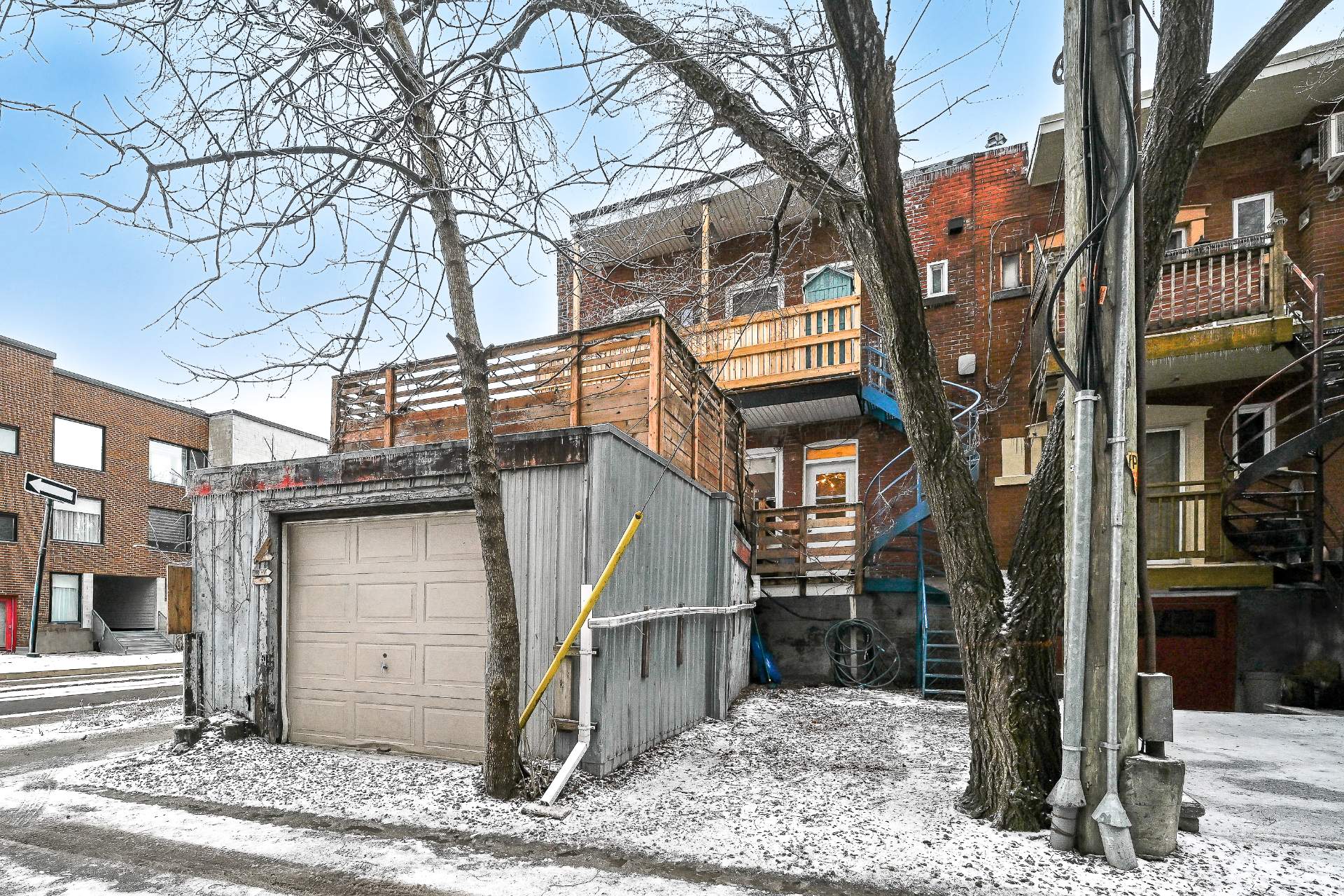 Garage