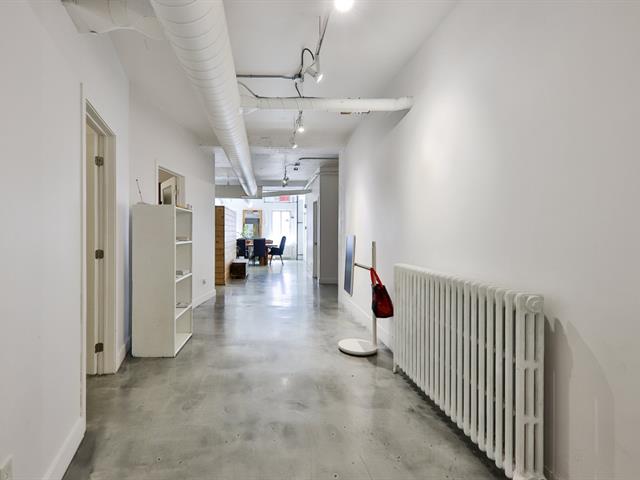 PASAGEWAY