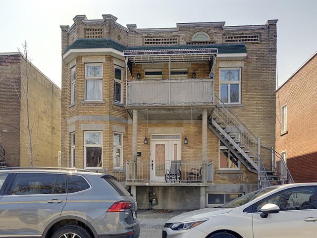 Façade