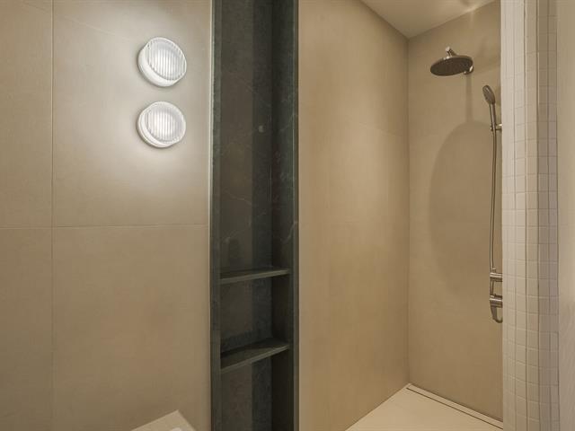 Salle de bains attenante à la CCP