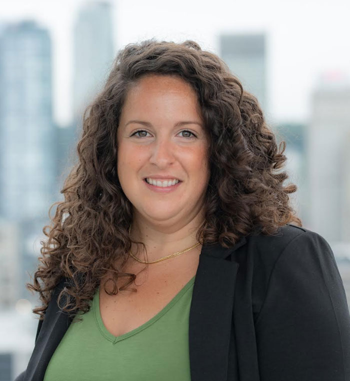 Lisa Angelosanto, Courtier immobilier résidentiel à Montréal